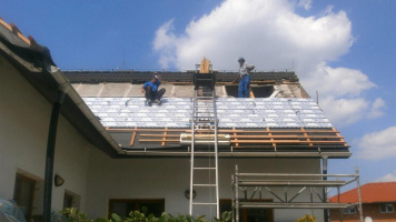 Zhotovení střechy a zateplení RD Petříkov